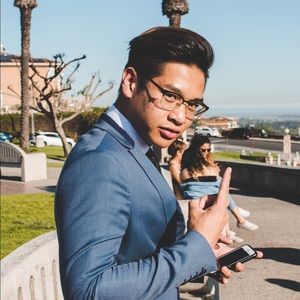 Meet your Posher, Christian